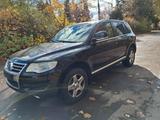 Volkswagen Touareg V6 TDI/LEDER/SCHIEBEDACH - Volkswagen Touareg aus 2007: V6 TDI