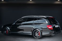 MERCEDES-BENZ C 63 T AMG Edition 507*Premium*Memory*Carbon*19"