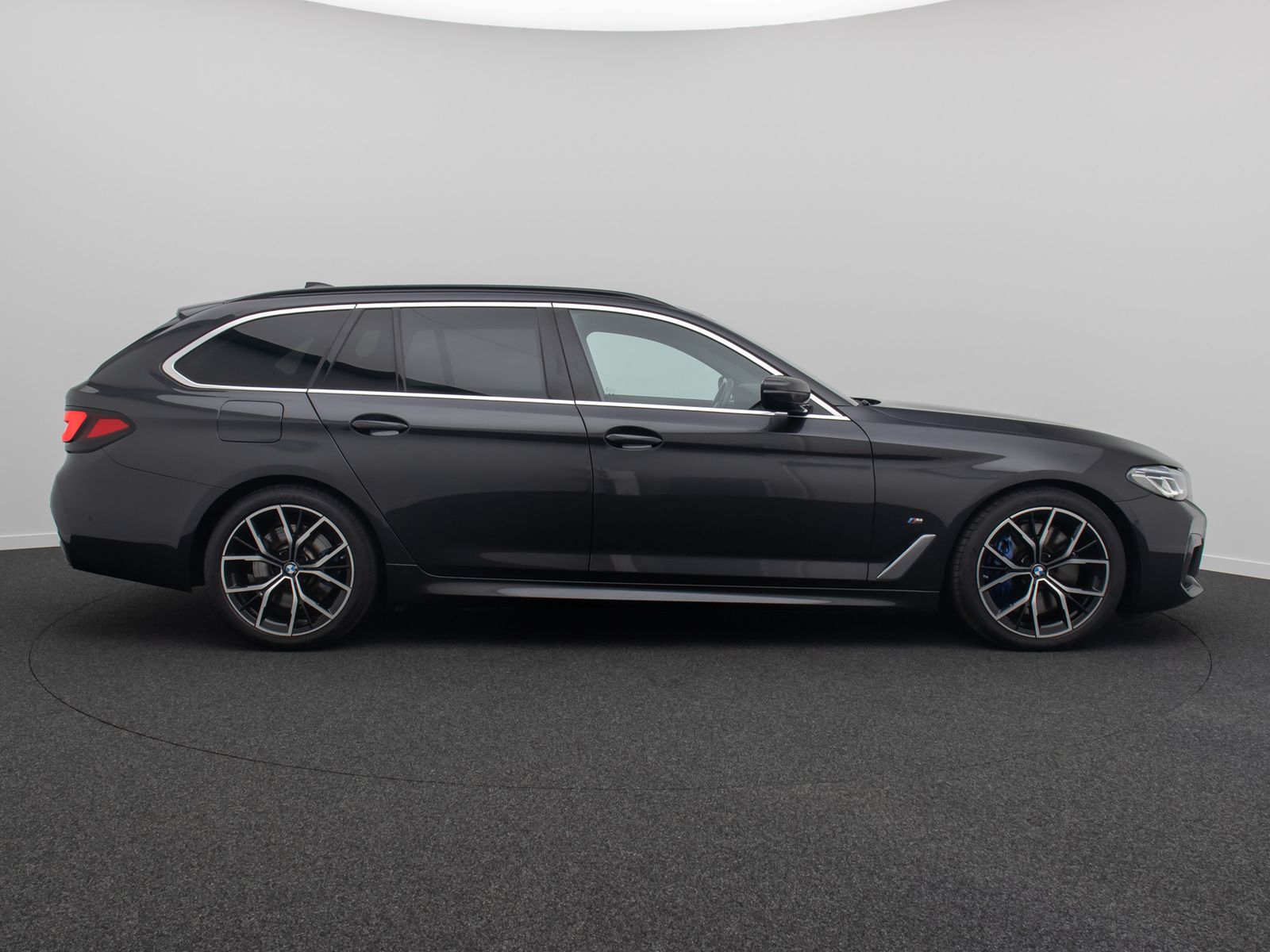 Fahrzeugabbildung BMW 530d M Sport Kamera DAB Laser Komfort H/K HUD 19