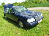 Mercedes-Benz E300 Turbo Diesel - Mercedes-Benz 300 mit Diesel-Antrieb: 300d Turbo