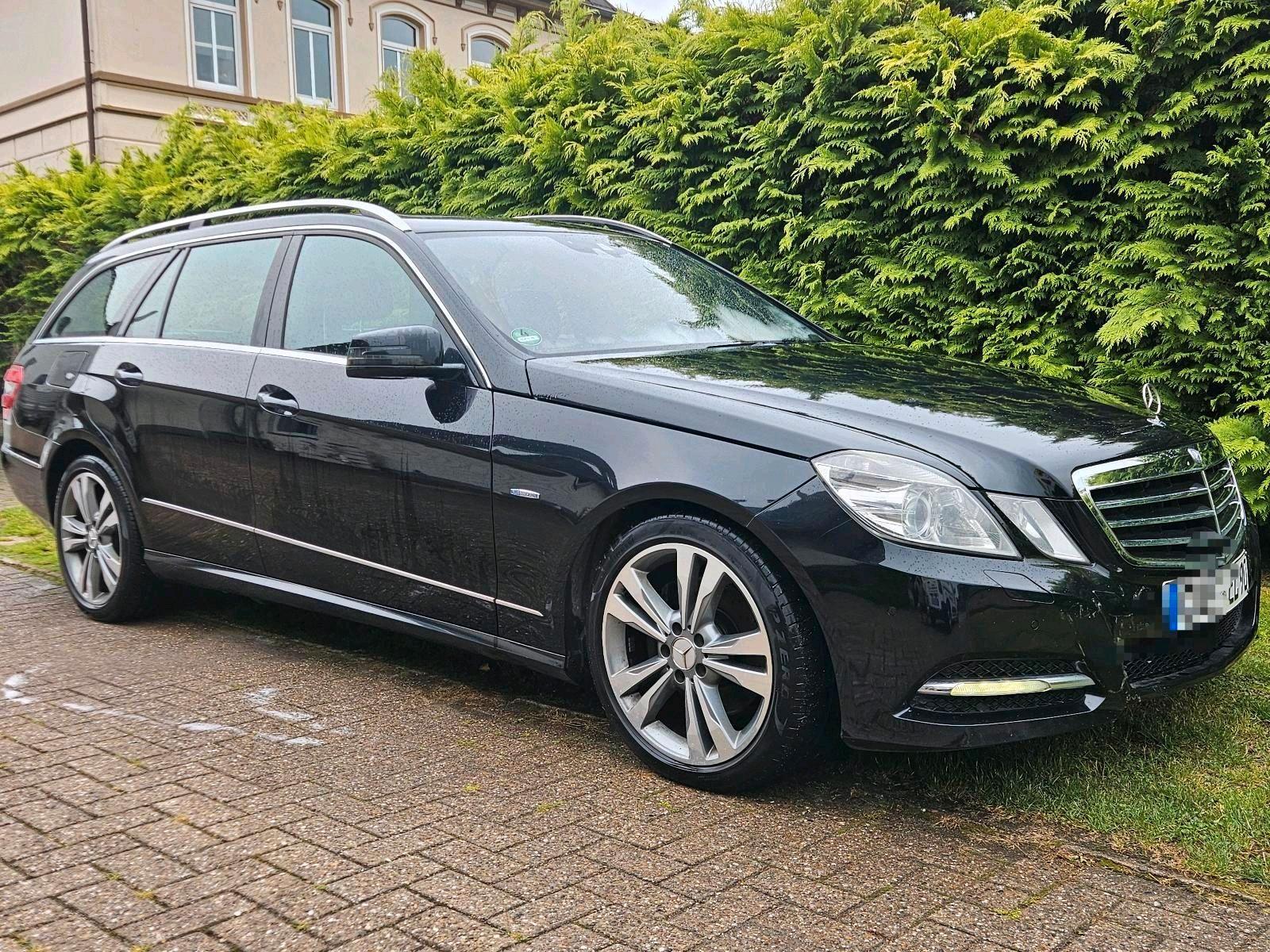 Mercedes-Benz E350, 2009
