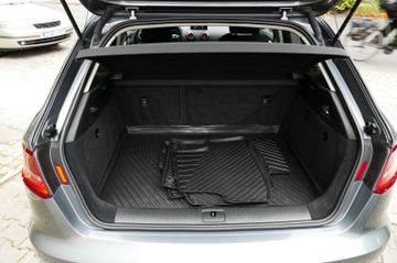 Fahrzeugabbildung Audi A3 Sportback Ambition aus 1. Hand