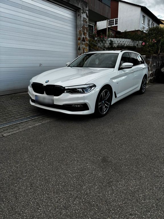 Image of BMW 540