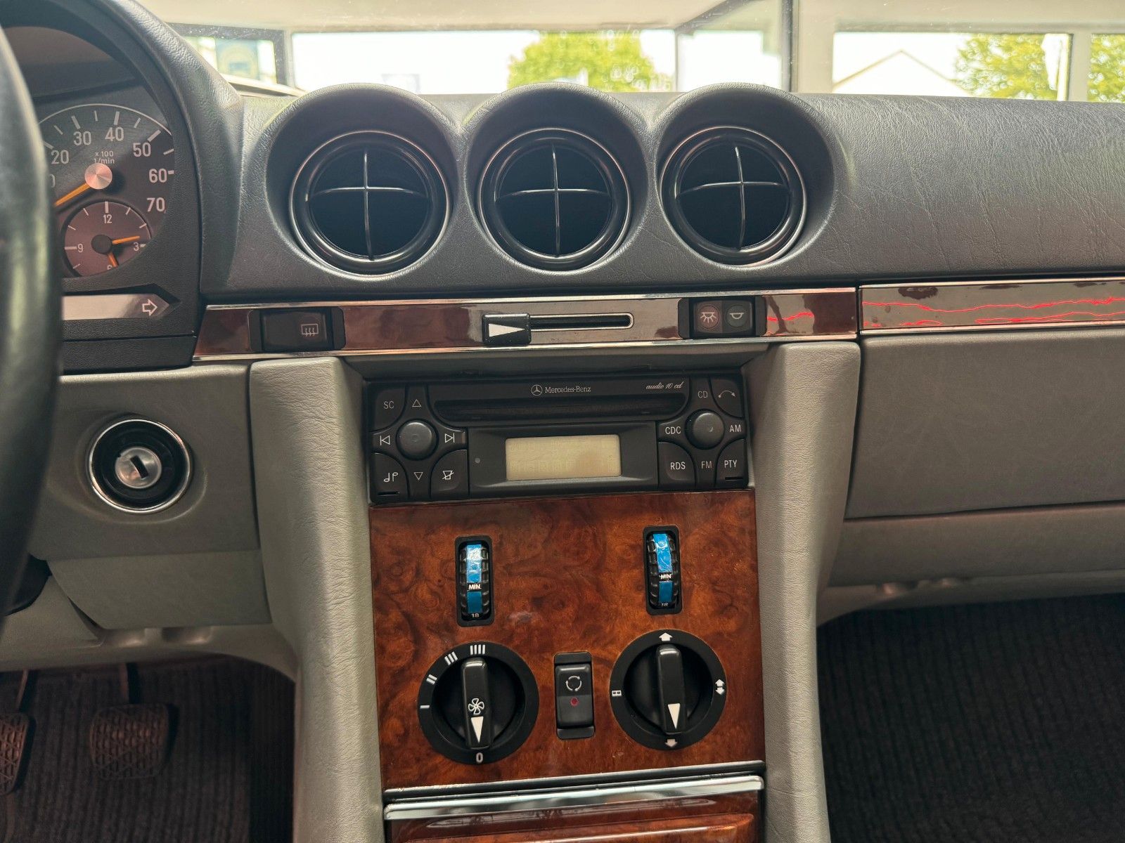 Fahrzeugabbildung Mercedes-Benz SL 300 R107 Cabriolet*H-Kennzeichen*Hardtop*