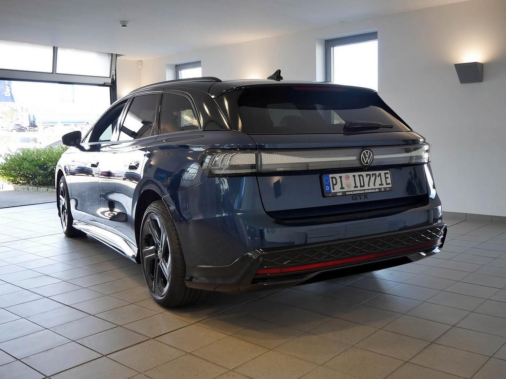 Volkswagen ID.7 Tourer GTX 4Motion AHK PANO NAV MATRIX 4xKA