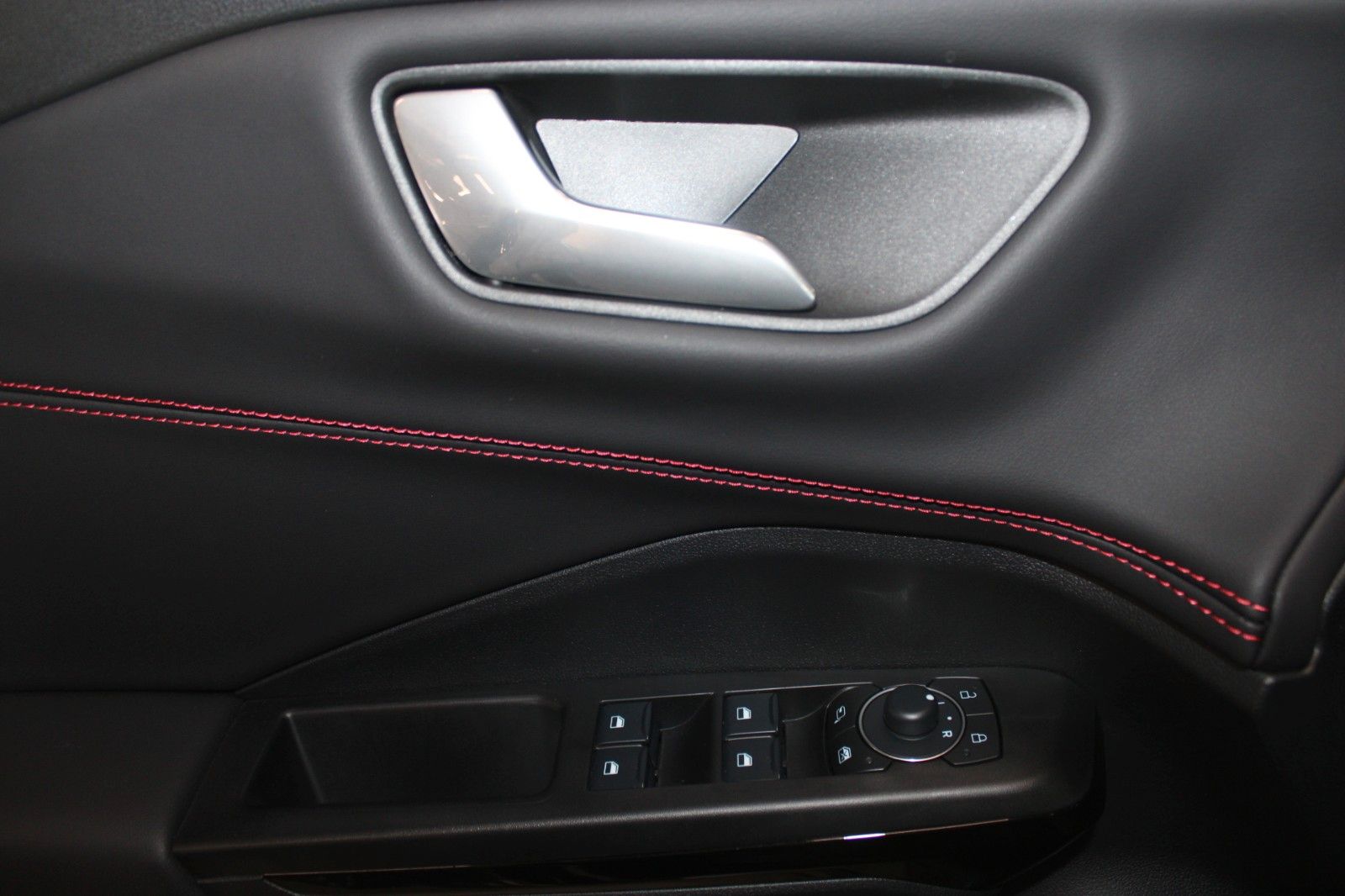 Fahrzeugabbildung Ford Puma MHEV ST-Line Aut. LED ParkAss. CAM WinterP.