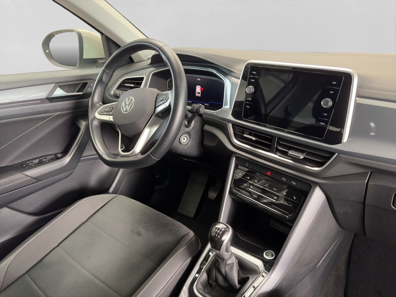 Volkswagen T-Roc - Bild 5