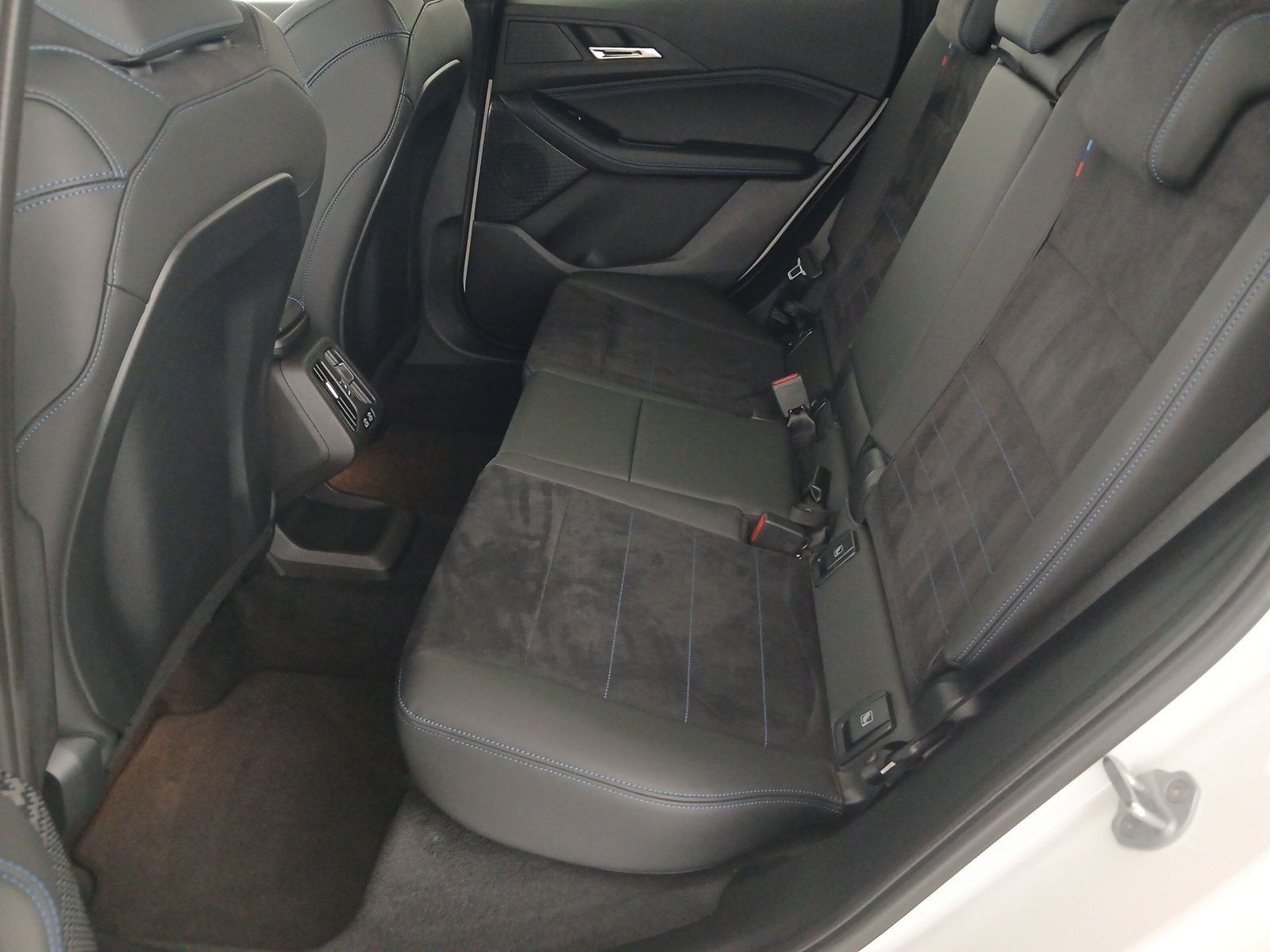 BMW 220 Active Tourer - Bild 12