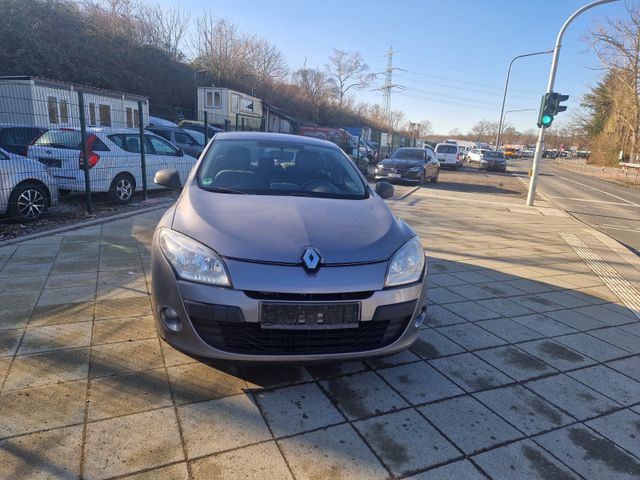 Renault Megane III Lim. 5-trg. Tomtom Edition