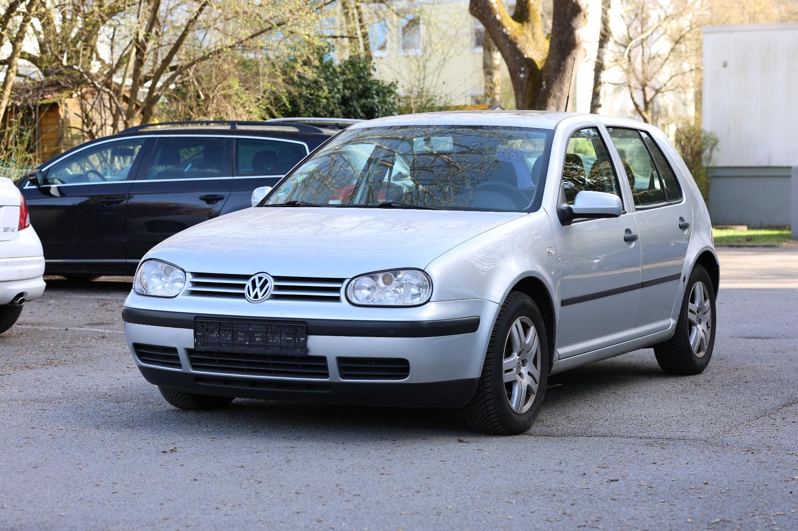 Volkswagen Golf 4 1.6 SERVICE NEU | BATTERIE NEU | ZAHNRIEM