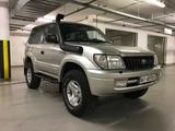 Toyota Land Cruiser 3.0 D-4D Automatik - - Toyota Land Cruiser mit Diesel-Antrieb: Geländewagen, 3.0