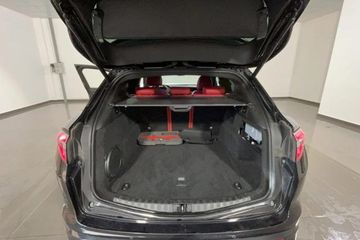 Alfa-Romeo Stelvio - 8