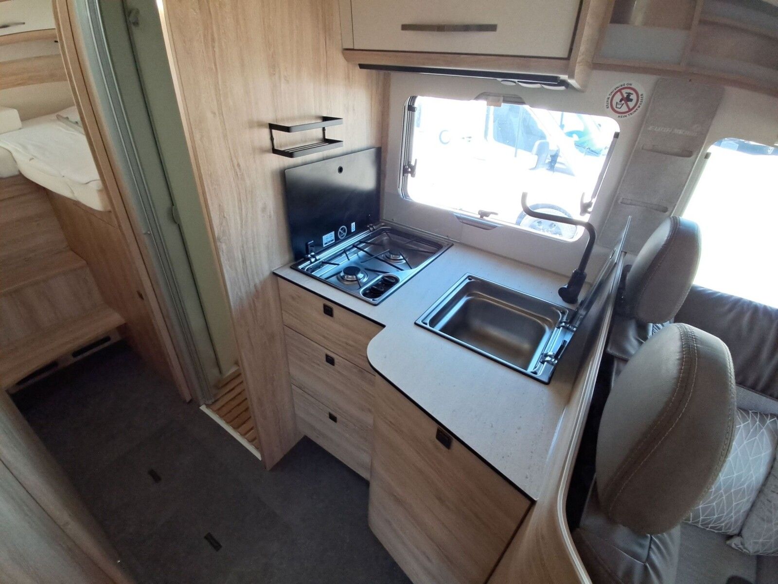 Fahrzeugabbildung Eura Mobil Profila RS PRS 720 EB RückfahrCAM, 180 PS Autom.