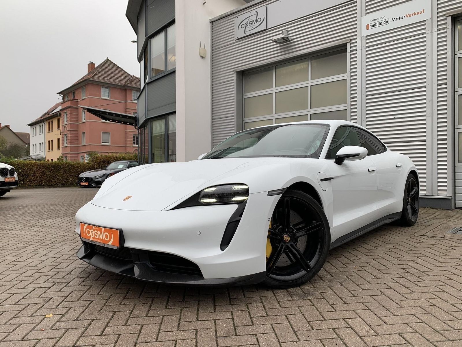 PORSCHE Taycan Turbo S Burmester+Sitzklima+Lift+Carbon