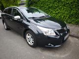 Toyota Avensis in gutem Zustand zu verkaufen. - Toyota Avensis