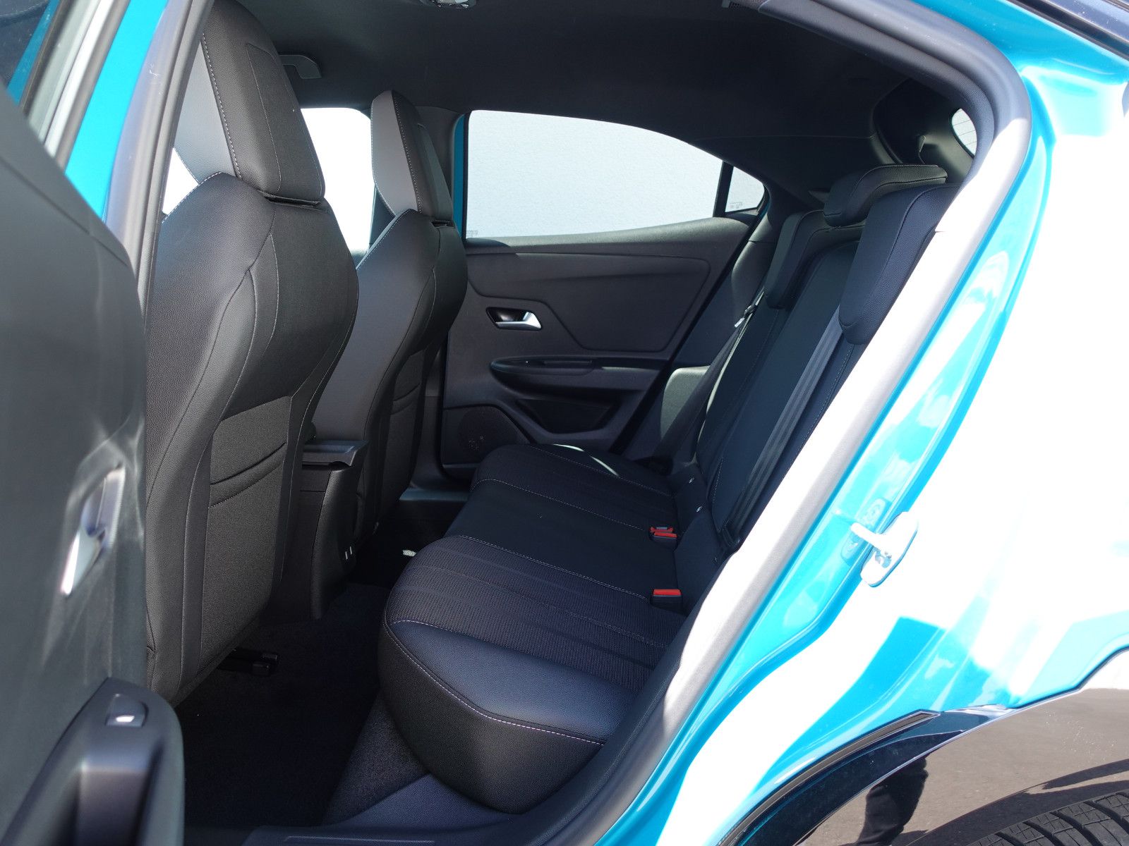 Fahrzeugabbildung Opel Mokka GS 1.2T,Kamera,Sitzhzg,Allwetter,DAB+,LED