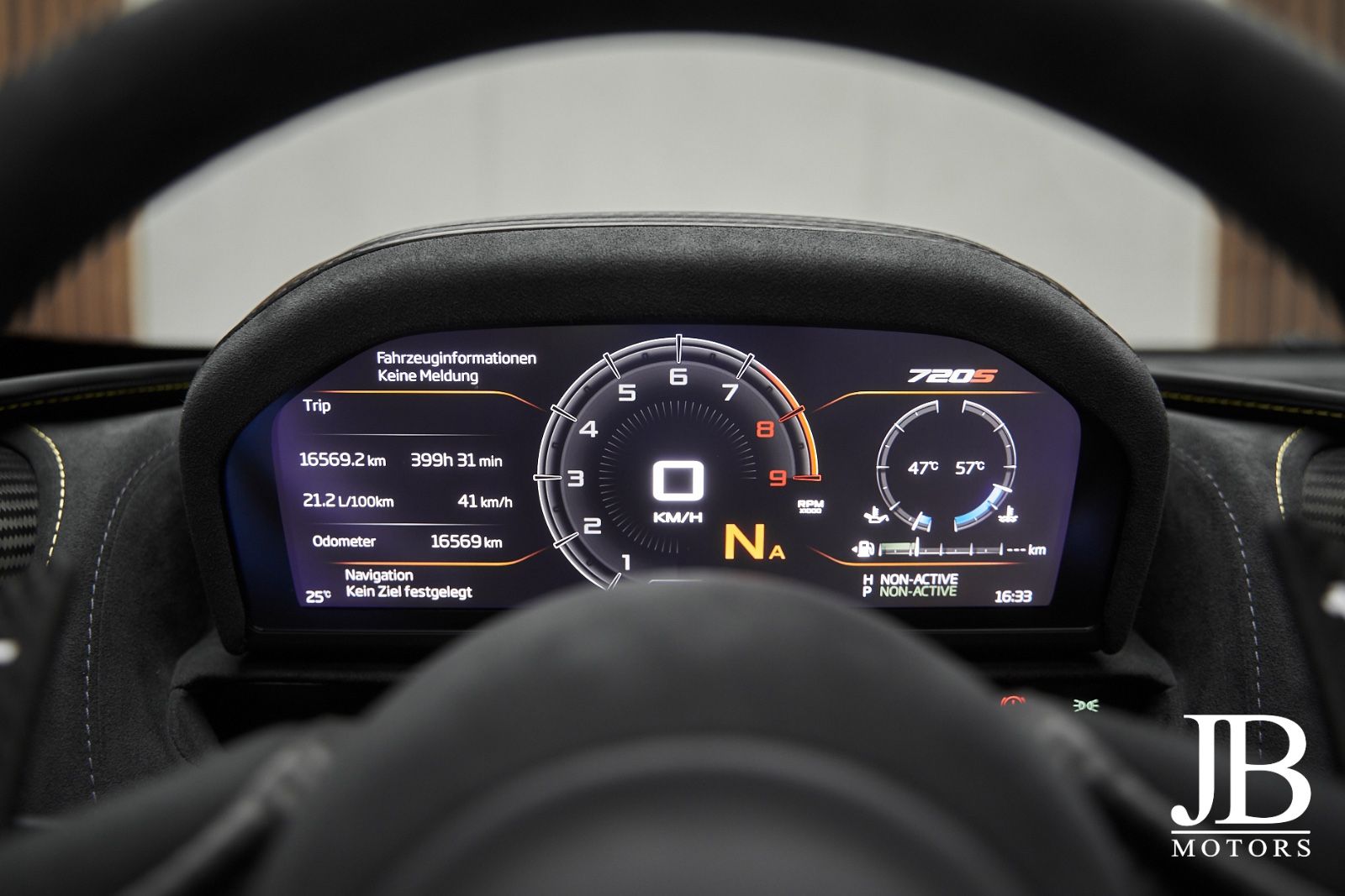Fahrzeugabbildung McLaren 720s Spider MSO Carbon B&W Sound Lift Novitec