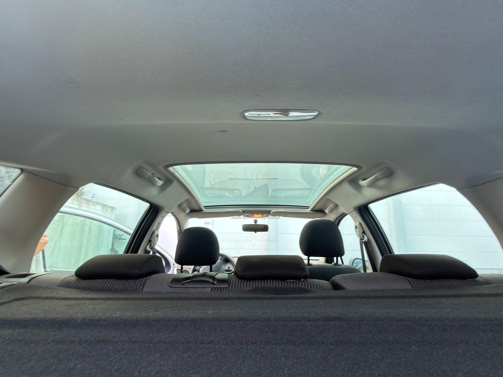Peugeot 207 2012 — photo 10