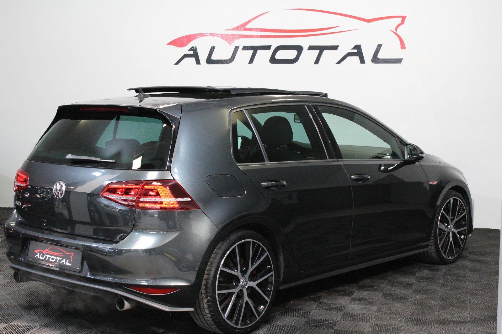 Volkswagen Golf VII DSG*GTI BMT*Navi*Pano*Tempomat*2.Hand foto 10
