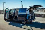 Volkswagen ID. Buzz Pro mit High-End Soundsystem + Garantie - blaue Volkswagen ID. Buzz