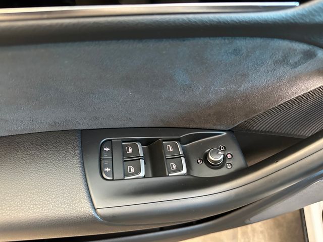 Audi Q3 2.0 TFSI quattro *Xenon*Klima*SHZ*Navi*PDC*
