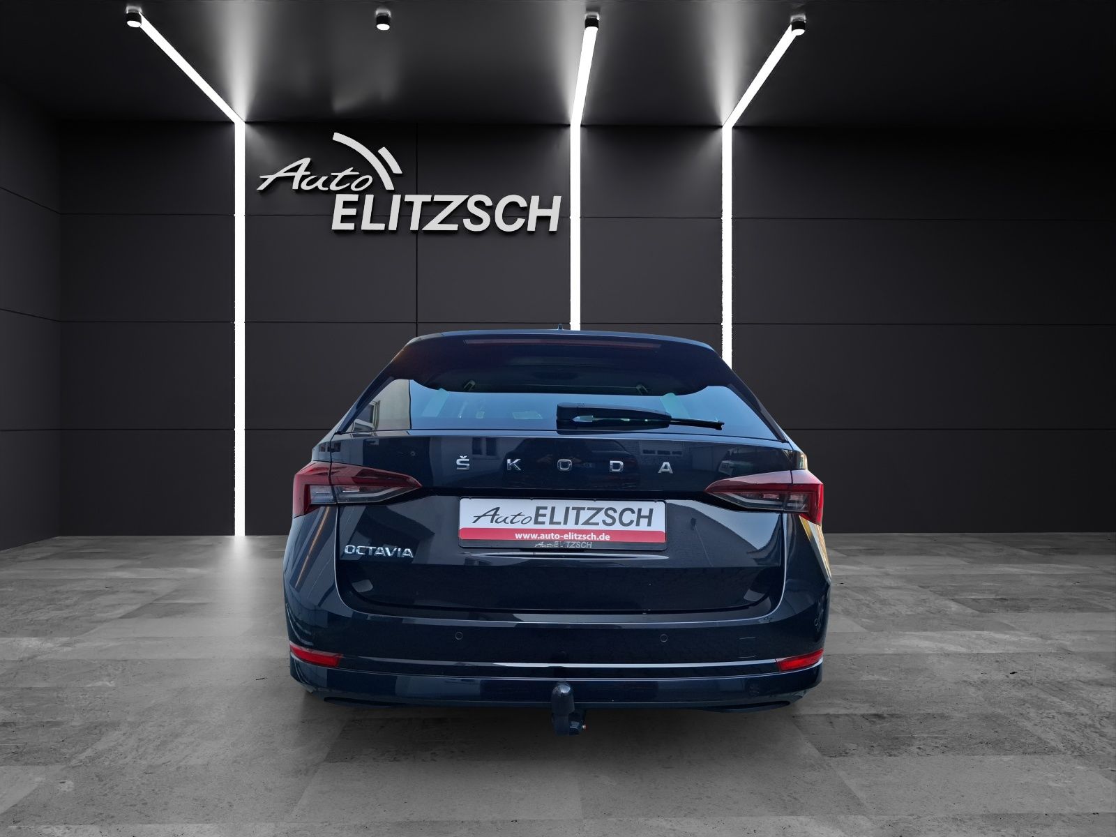 Fahrzeugabbildung SKODA Octavia Combi TSI Style Matrix Navi HUD ACC AHK