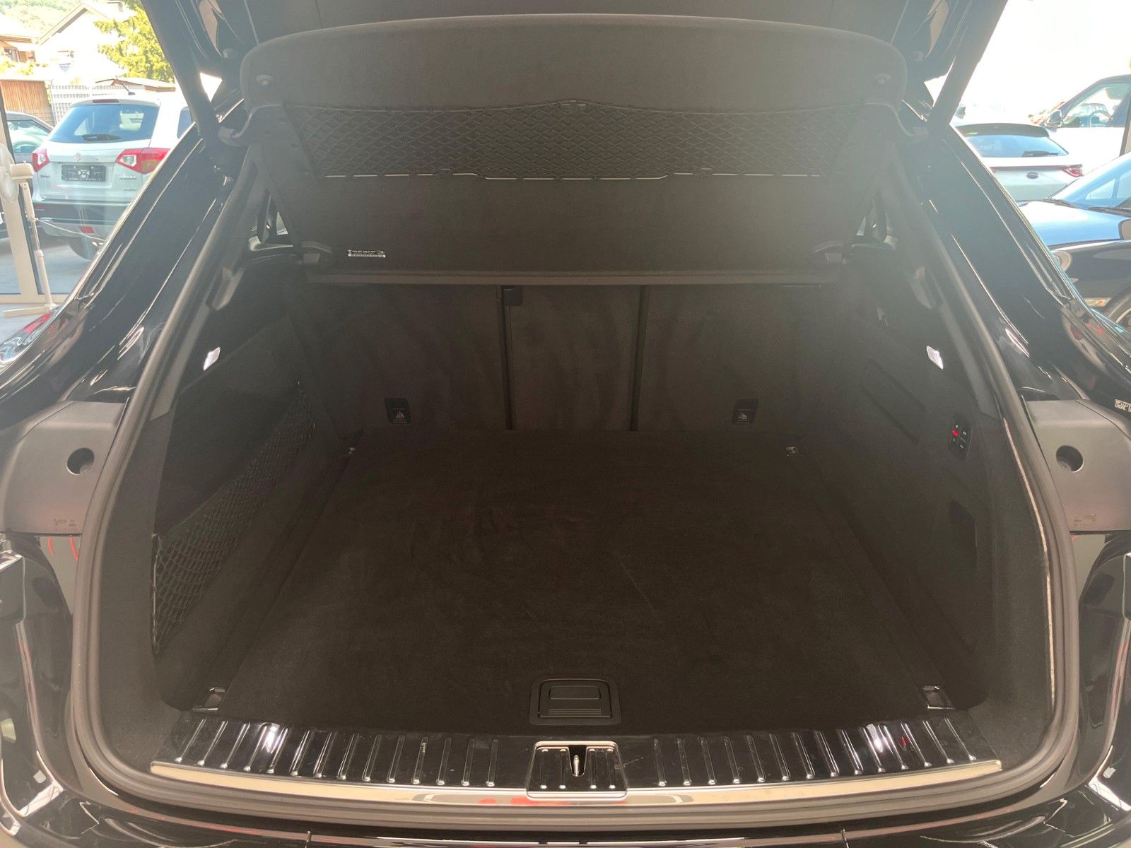 Fahrzeugabbildung Porsche Cayenne Coupe 3.0*22"*Leichtbau*Luft**360°*Bose*