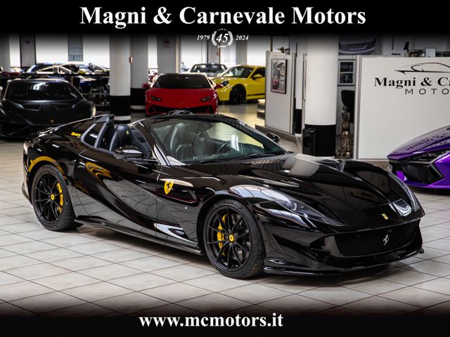 FERRARI 812