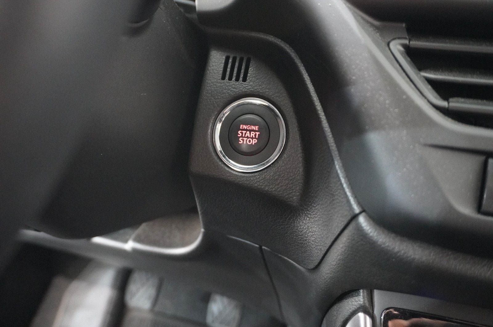 Fahrzeugabbildung Suzuki (SX4) S-Cross 1.4 COMFORT NAVI/LED/KAMERA/SH/DAB