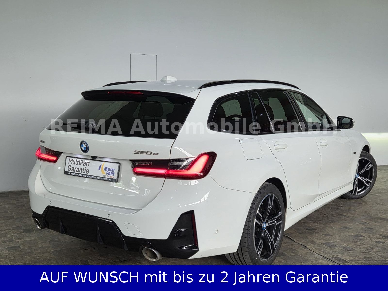 Fahrzeugabbildung BMW 320e Touring xDrive M Sport, LED, HUD