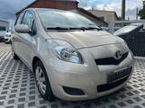 Toyota Yaris 1.3l Sol*Klima*Automatikgetriebe* - Toyota Yaris mit Benzin-Antrieb: Limousine, Automatik