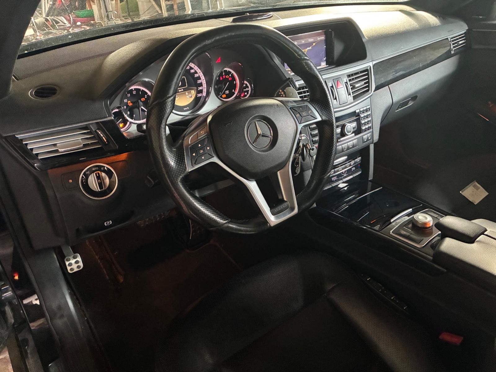 Mercedes-Benz E350 2011 — photo 6