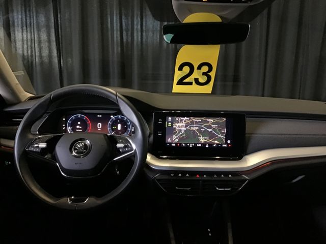 Fahrzeugabbildung Skoda Octavia 2.0 TDI Combi Style DSG/Navi/Tempo/HUD