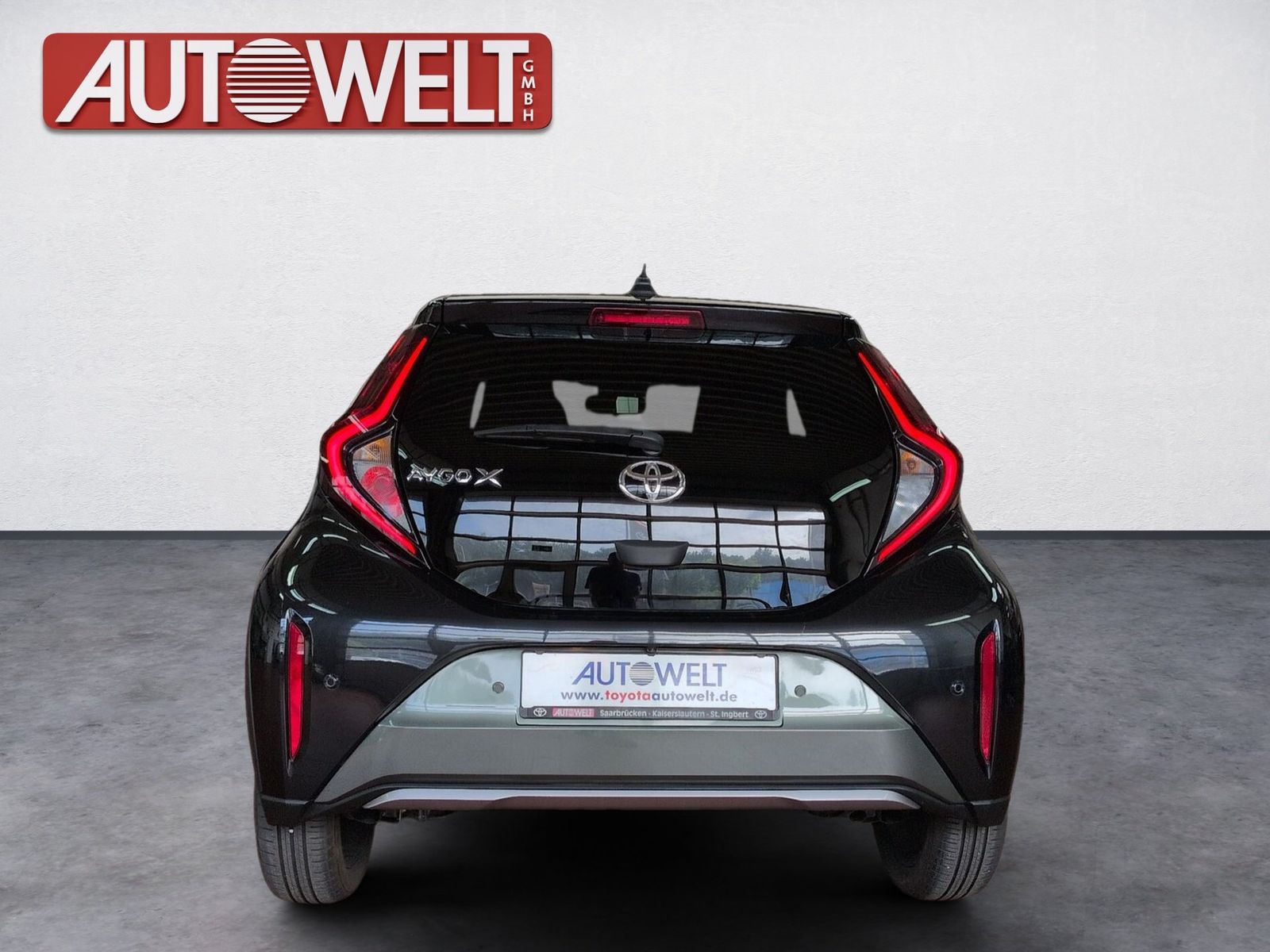 Fahrzeugabbildung Toyota Aygo X 1.0 Explore CVT AUT. KlimaA,LED,Navi,SHZ