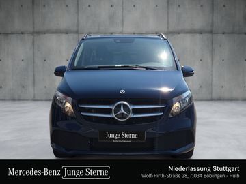 Mercedes V 220 - 3