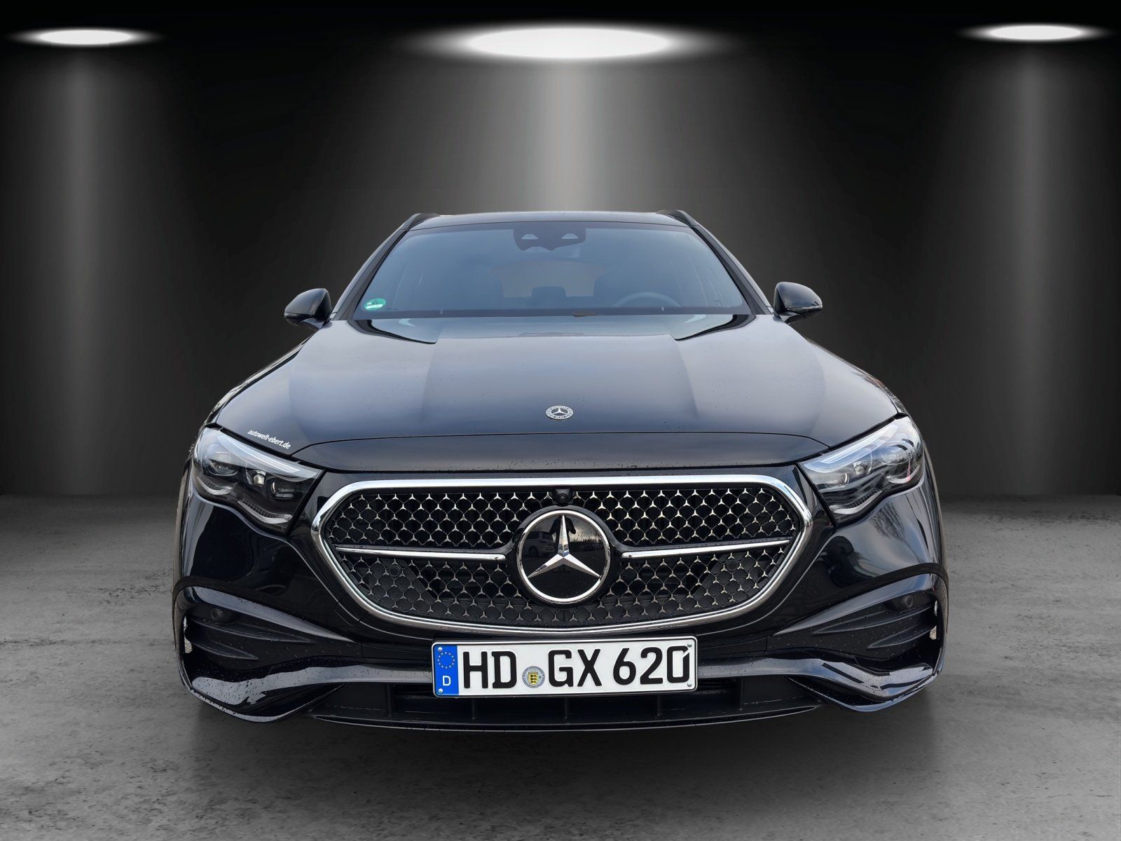 Fahrzeugabbildung Mercedes-Benz E 220 d T  AMG 360° DigLight Burm Pano Sitzklima