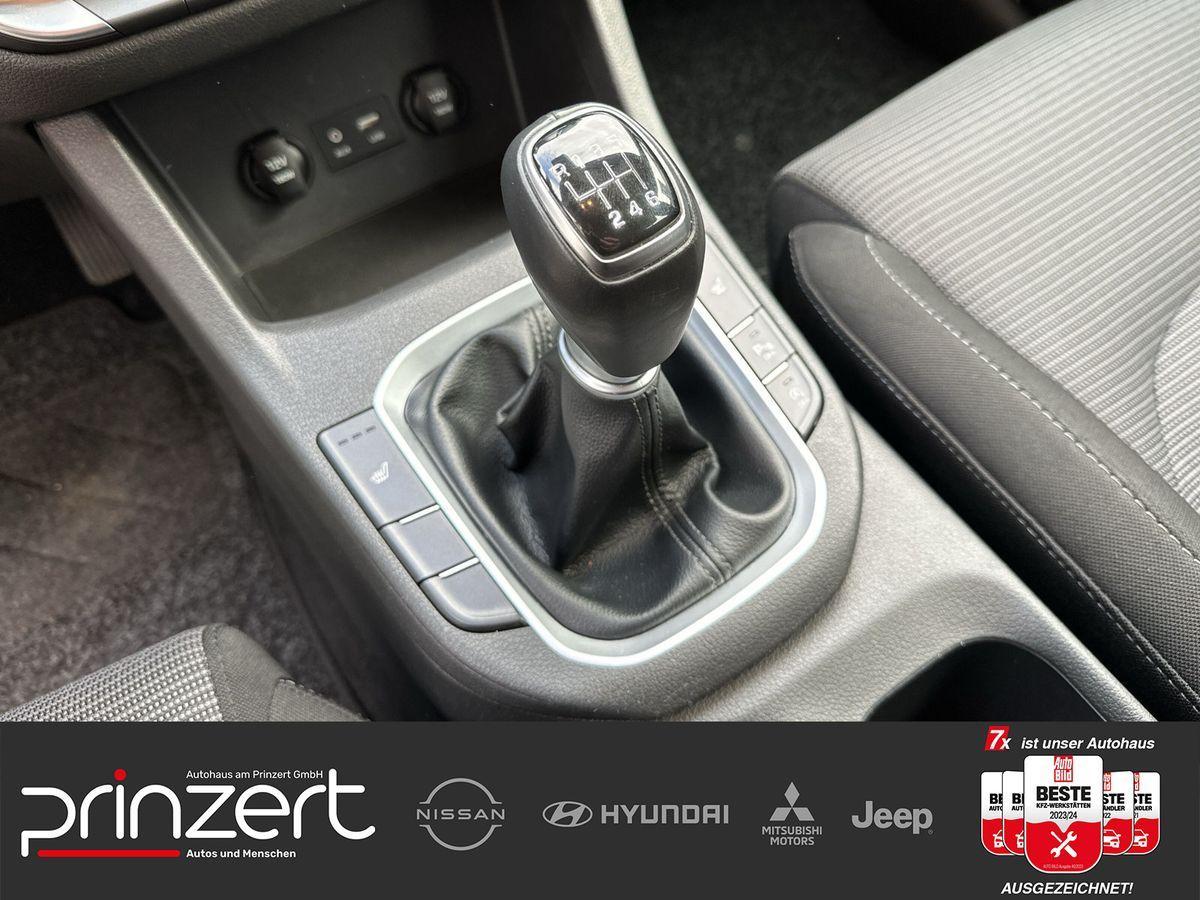 Hyundai i30 1.4 "YES!" DAB*Carplay*Tempomat*Navi*LM16"