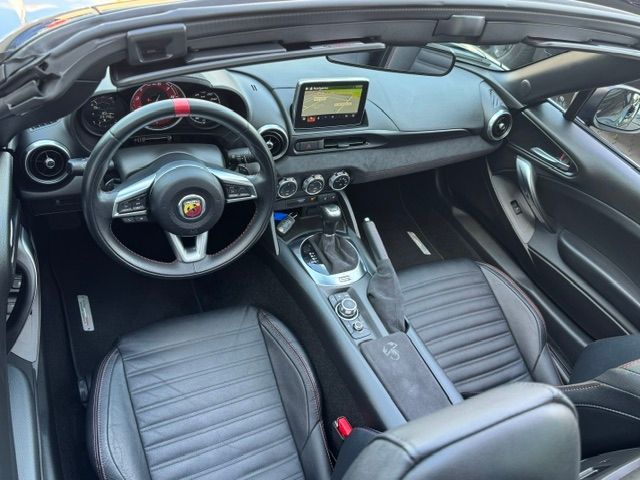 Fahrzeugabbildung Abarth 124 Spider 1.4 MultiAir Turbo AT Turismo LED NAV