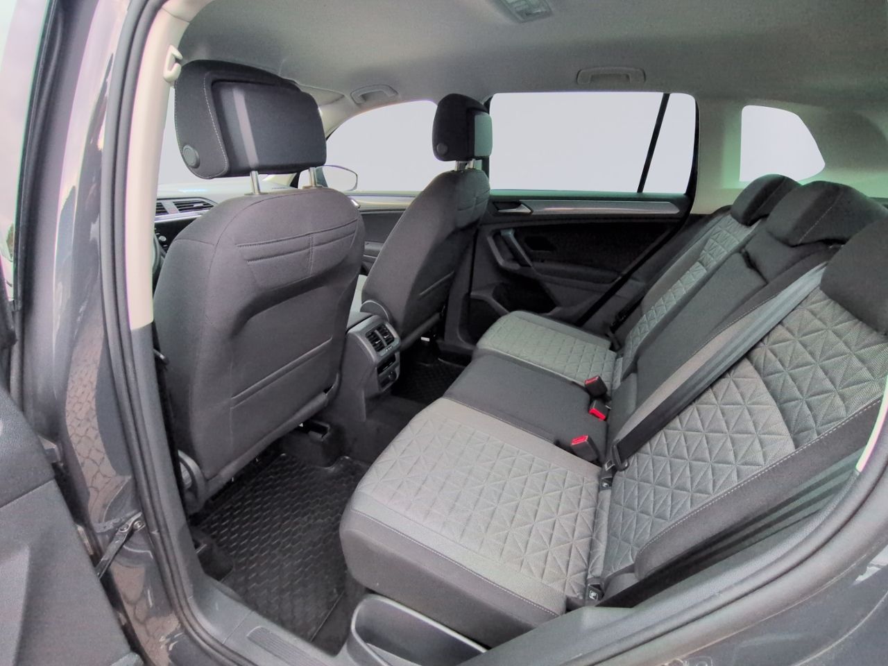 Tiguan 2.0 TSI DSG 4M Life KAMERA+MATRIX+NAVI