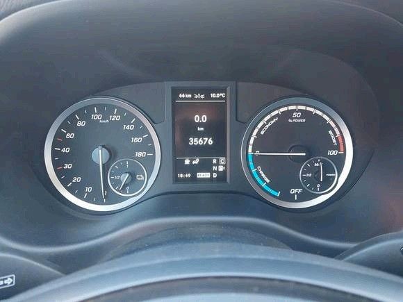Fahrzeugabbildung Mercedes-Benz eVito 129 Tourer Klima Kamera Navi