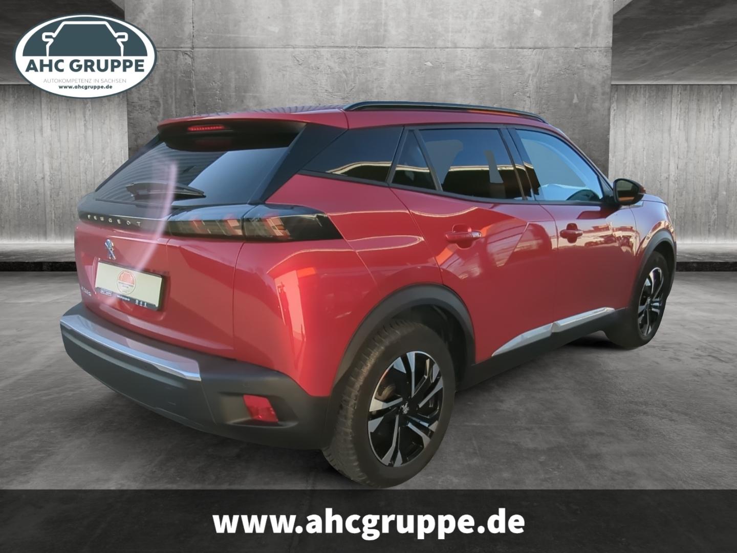 Peugeot e-2008 Allure Elektromotor 100 kW, Navi, LED,  P