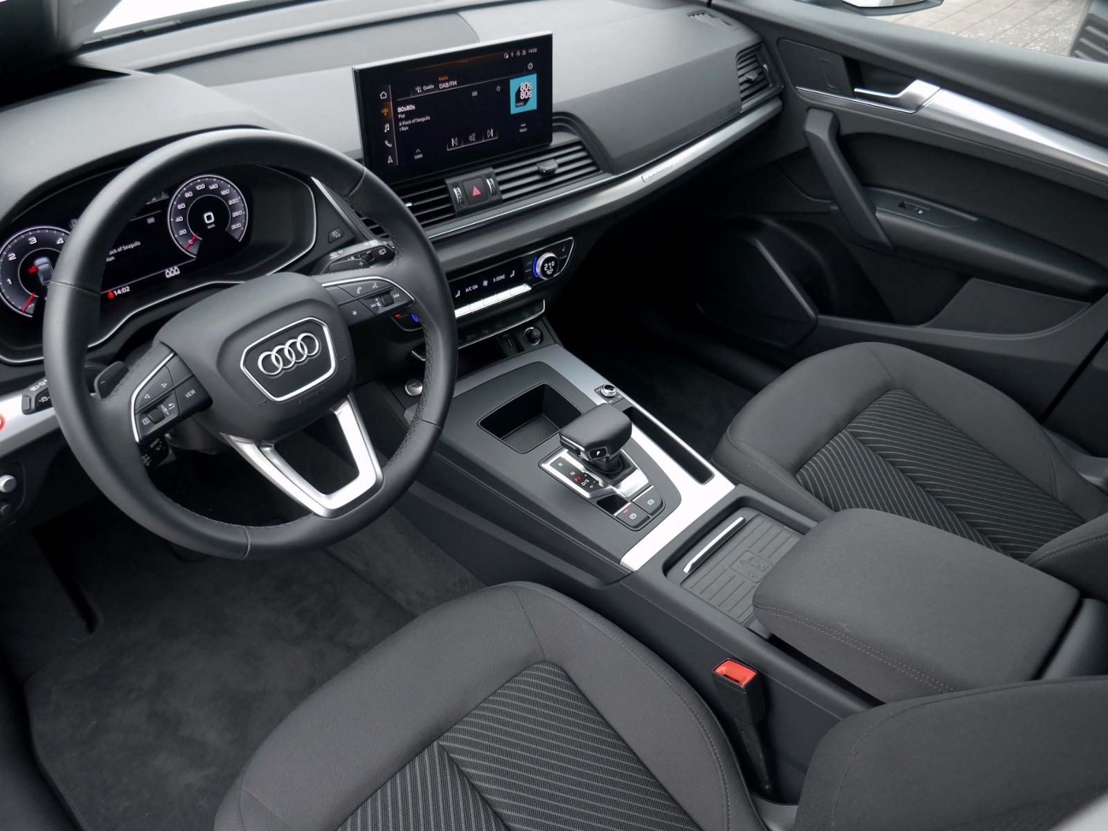 Fahrzeugabbildung Audi Q5 40 quattro 2.0 TDI S-tronic | LED Standhzg.