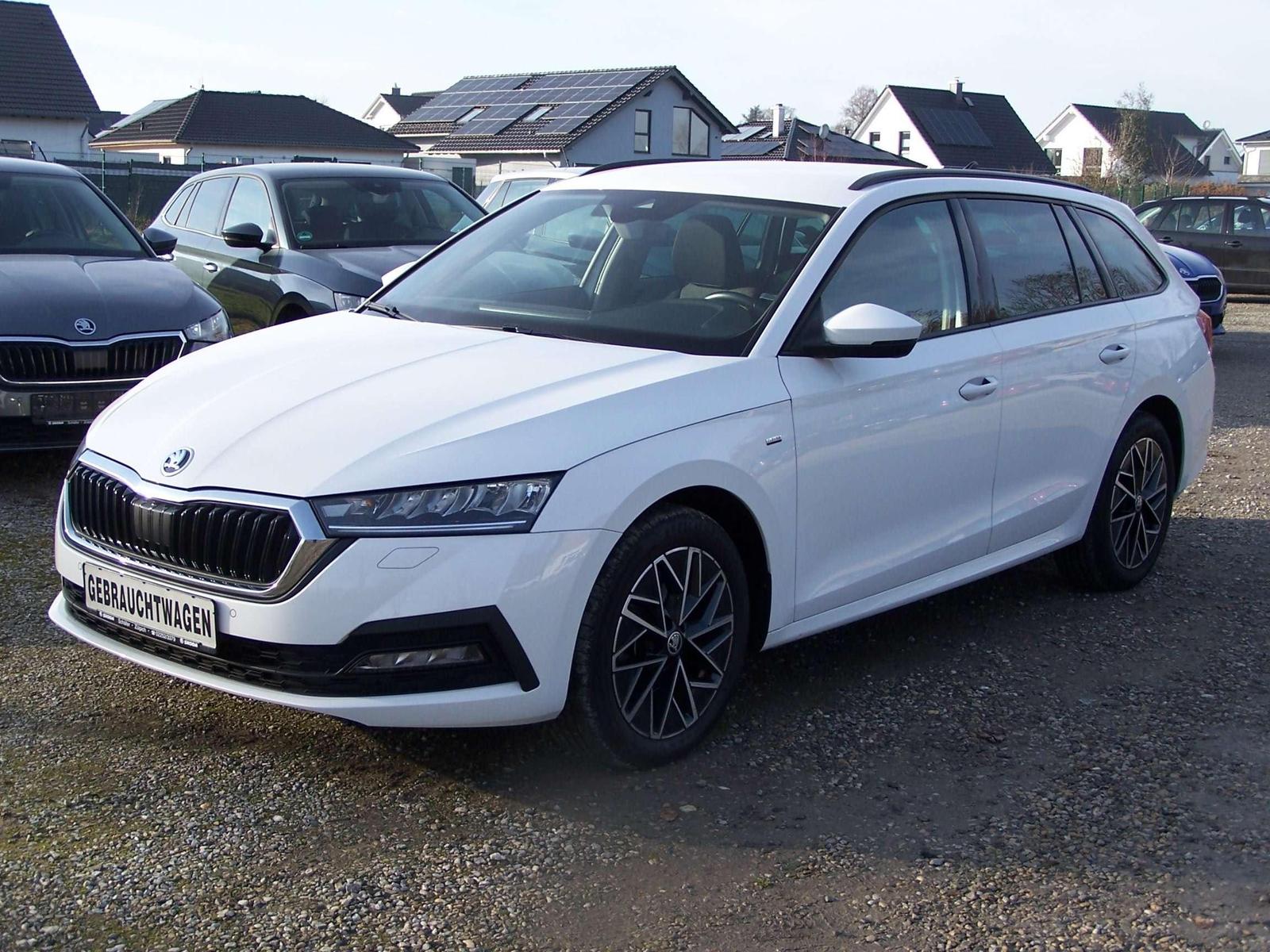 Skoda Octavia Combi Clever 2.0 TDI DSG