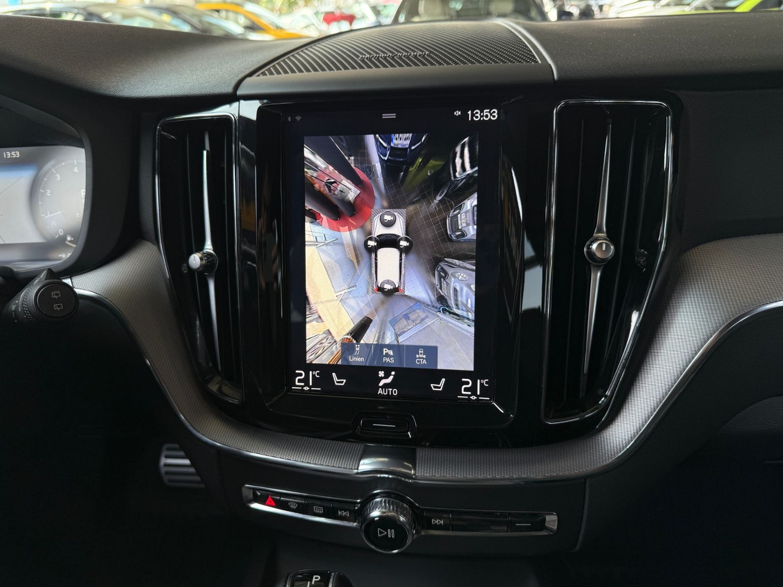 Fahrzeugabbildung Volvo XC60 R Design AWD ACC H&K 360° LED
