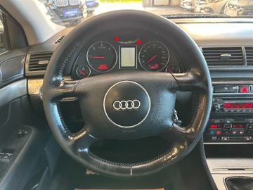Audi A4  *TÜV 0228*KLIMAAUTOMATIK*SitzHZ*VOLL-LEDER*