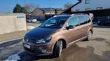Volkswagen Touran1.6TDI CUP, NAVI+AHK+EPH+Temp+ALU+MP3 - VW Touran Gebrauchtwagen in München