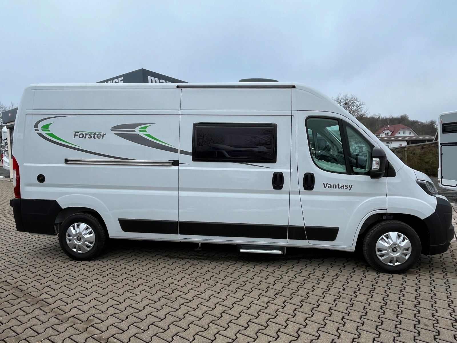 Fahrzeugabbildung Forster Vantasy V 599 HB *Modell26*Rückfahrkam.*Dieselhz