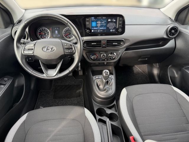 Fahrzeugabbildung Hyundai i10 Edition 30 +CARPLAY+KLIMA+SHZ+TEMPOMAT+DAB+U