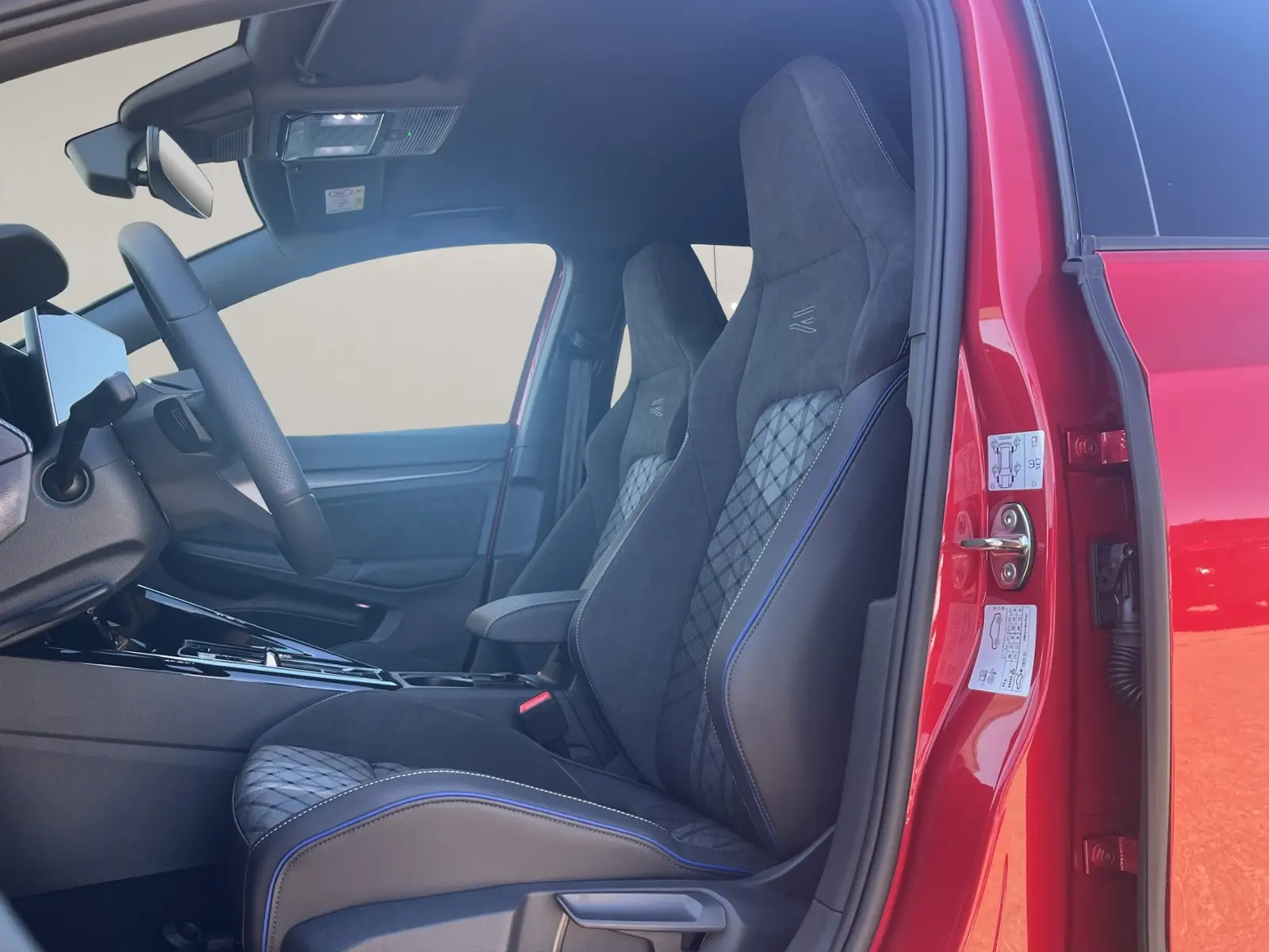 Volkswagen Golf VIII 1.5 eTSI OPF, R-Line, DSG, миниатюра 11