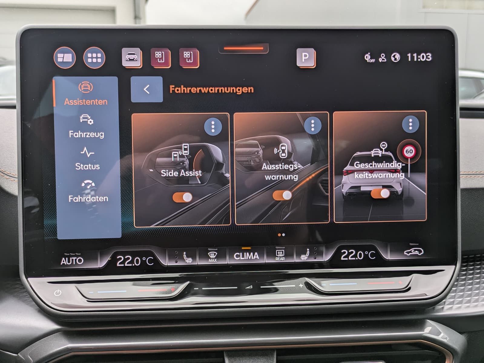 Fahrzeugabbildung CUPRA Leon 1.5 eTSI EDGE MATRIX*ACC*KAM*18"5JGARANTIE